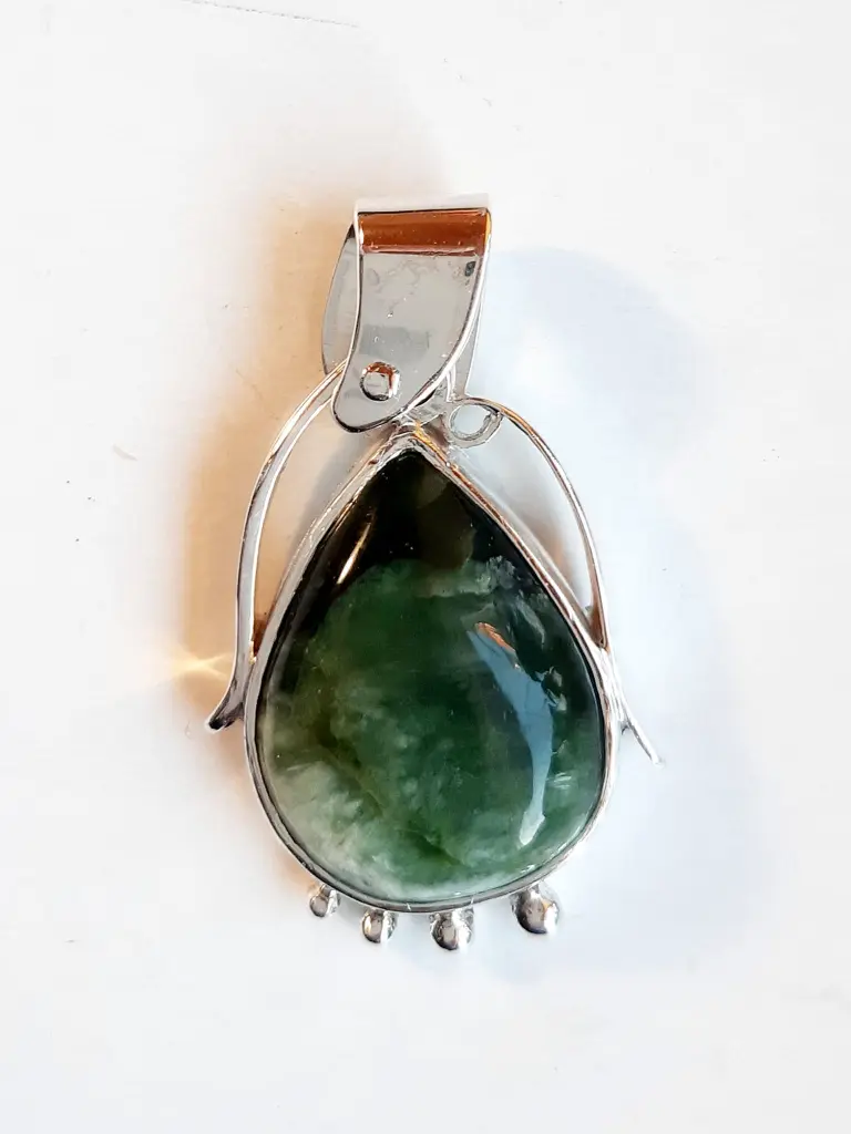 First Flight sterling silver pendant with moss agate