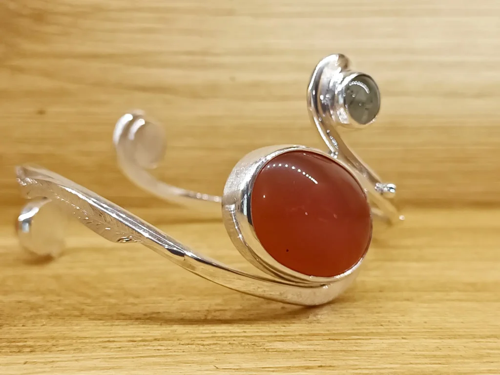 Alternative profile angle of the Last Light contemporary sterling silver bracelet.