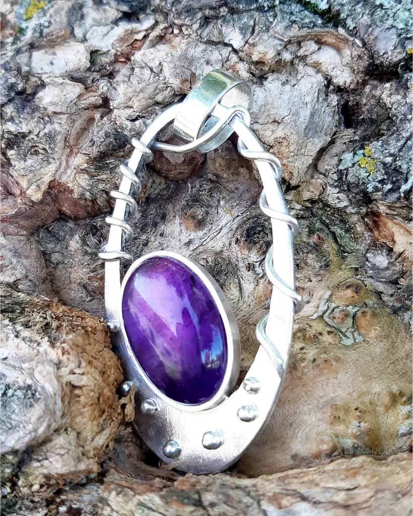 Nocturne sterling silver pendant with natural amethyst – front